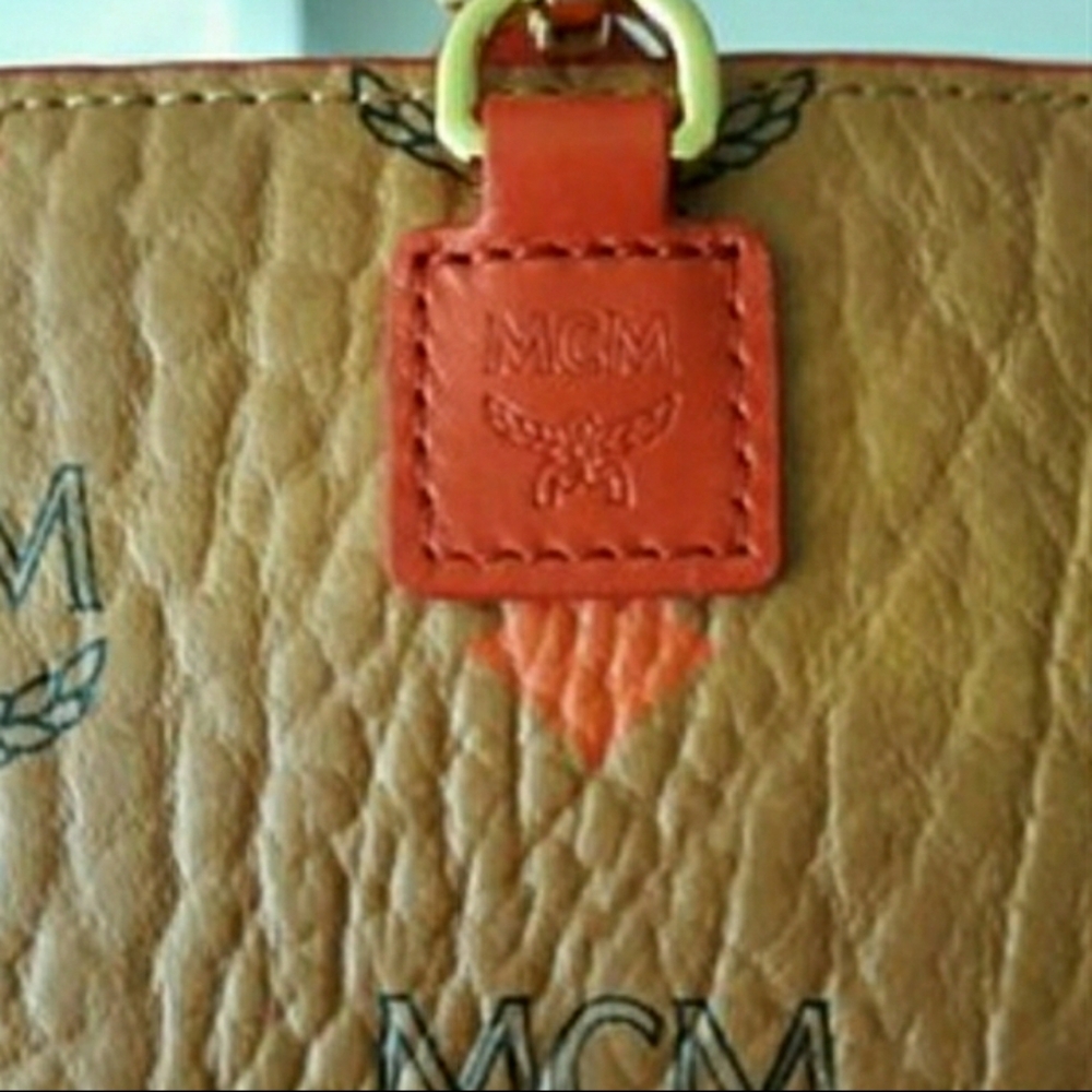 (New) MCM Lanyard / Card Holder - Picture 6 of 9